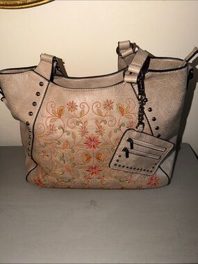 Sam & Hadley Women's Black Shoulder Bag with Tan Logo Patch